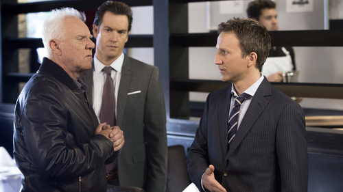 Franklin & Bash 4×3