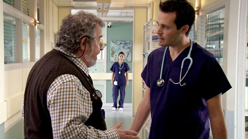 Holby City 15×18