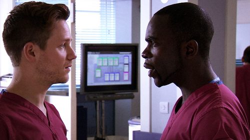 Holby City 15×33