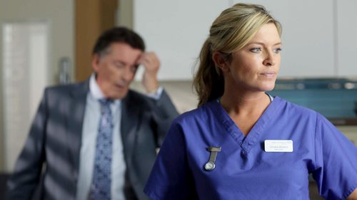 Holby City 13×15