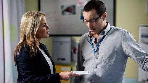 Holby City 12×43