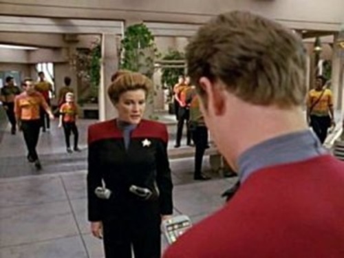 Star Trek: Voyager 1×4