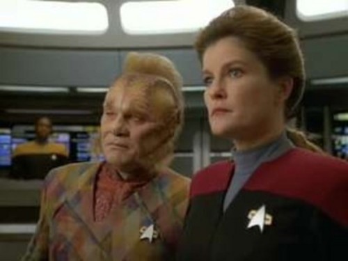 Star Trek: Voyager 3×13