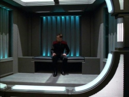 Star Trek: Voyager 5×9