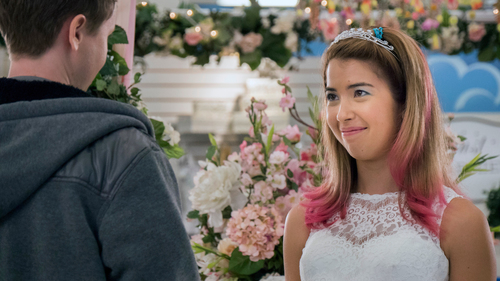 Superstore 1×8