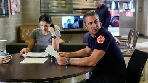 Chicago Fire 5×1