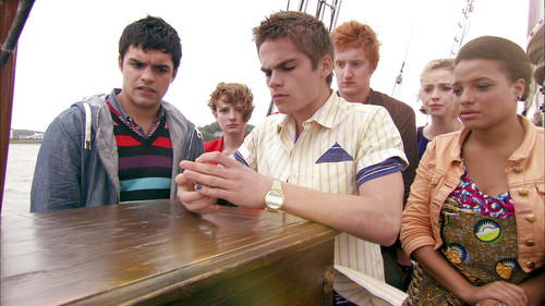 Skins 6×3