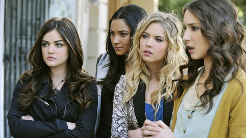 Pretty Little Liars 2×24