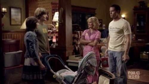 Raising Hope 1×2