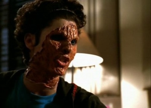 Buffy the Vampire Slayer 4×2